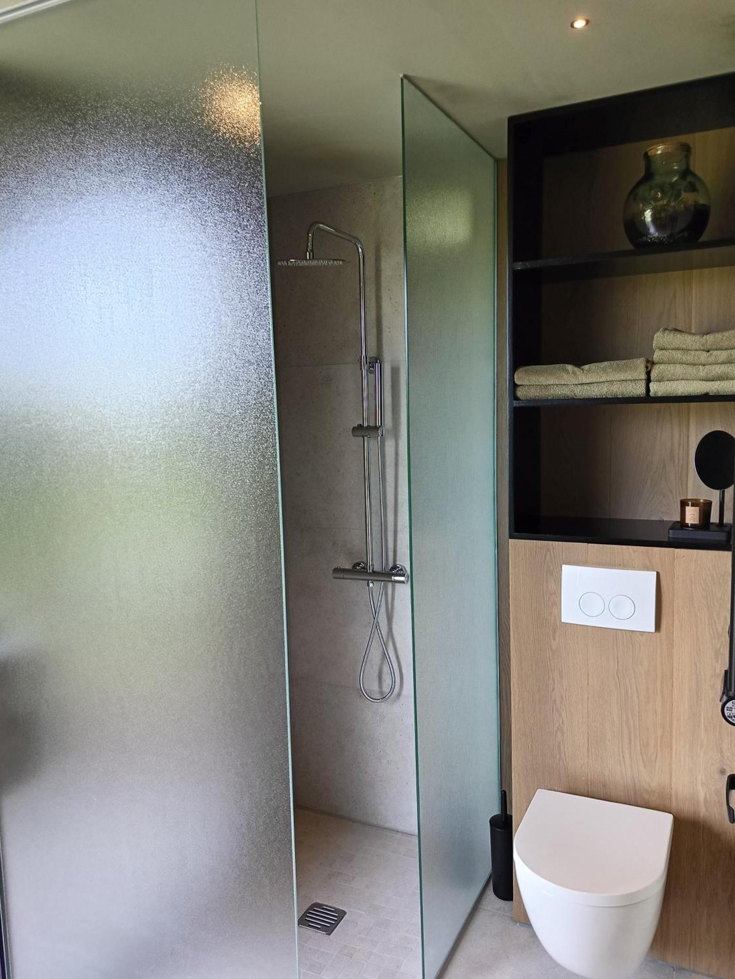 Den Broecke Apartment *
